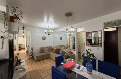 Apartamento mobiliado próximo do centrinho de Canasvieiras 300 metros do mar