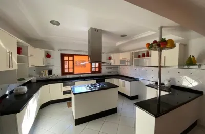 Casa com 4 quartos para alugar na Rua Manoel de Castro Affonso, Jardim Pagliato, Sorocaba