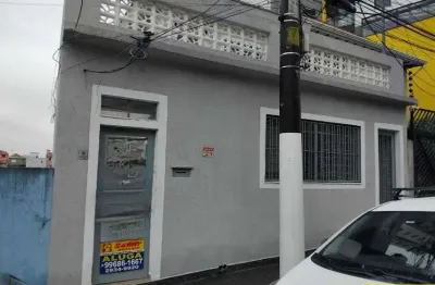 Casa com 2 quartos para alugar na Vila Maria Alta, São Paulo 