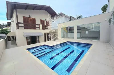 Casa à venda ou locação, 4 quartos, Alphaville,  Santana de Parnaíba-SP