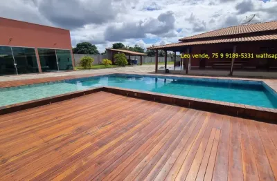 Linda chacara na matinha 4 suítes, piscina e goumert
