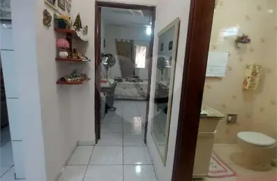 Casa térrea com 2 quartos à venda em jardim renata - sp