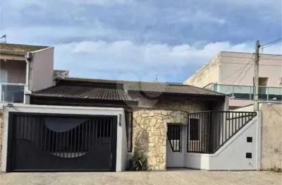 Casa térrea com 3 quartos à venda em jardim regina - sp