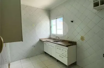 Condomínio com 2 quartos para locação em parque residencial indaiá - sp