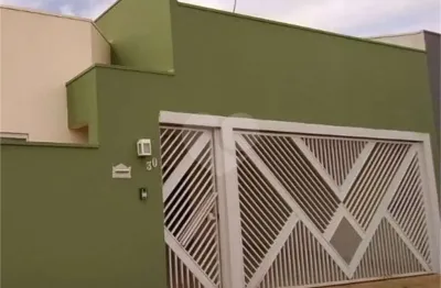 Casa com 3 quartos à venda na Francisco Alves De Lima, Centro, Adamantina