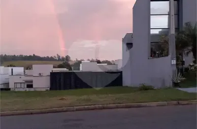 Terreno em condomínio fechado à venda na Rua Betty Hass de Campos, Colinas de Indaiatuba, Indaiatuba