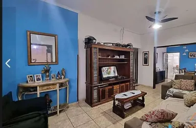 Excelente casa extremamente confortável com piscina