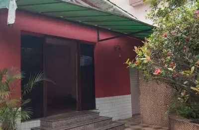 Casa com 10 quartos para alugar na Rua Barão de Paranapiacaba, Encruzilhada, Santos