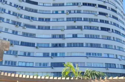 Maravilhosa sala living porteira fechada com vista cinematográfica