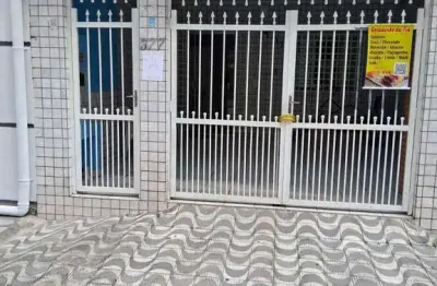 Casa com 2 quartos à venda na Rua Salvador Molinari, Vila Caiçara, Praia Grande