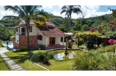 Casa com 4 quartos à venda na Rua José Vicente da Silva, 145, Recanto dos Lagos, Juiz de Fora