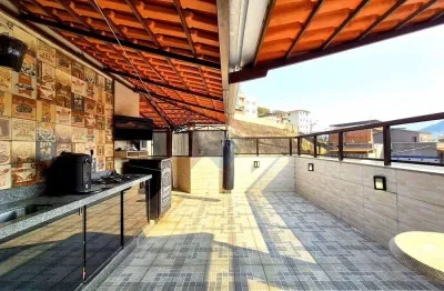 Cobertura duplex 2 quartos e uma vaga, próximo ao centro de juiz de fora