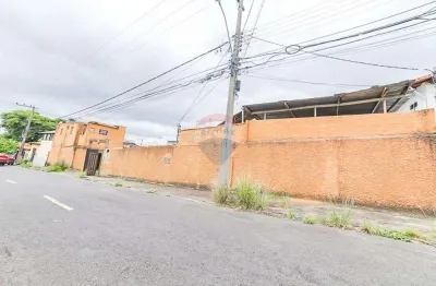 Terreno de 840 m² no bairro aeroporto à venda! ótima localização, perto do sesi