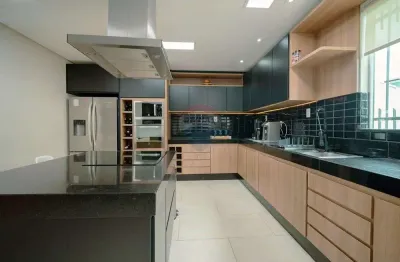 Casa com 5 quartos à venda na Rua Adelardo Fortini, 282, São Pedro, Juiz de Fora