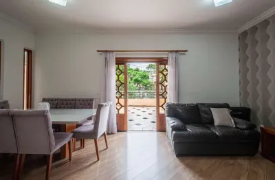 Confortável sobrado para venda em Vila Isolina Mazzei com 3 quartos, sendo 1 suíte , 171m²