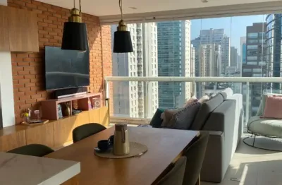 Belíssimo apartamento  construído pela lindenberg, no itaim bibi
