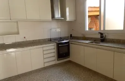Casa em condomínio 3 dormitórios, 1 suíte 3 vagas, mansões do lago
