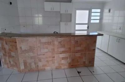 Apartamento duplex de 3 suítes para alugar no Edifício Tarcílio Vieira de Faria, 132 m², bairro Jardim Irajá, Zona Sul de Ribeirão Preto