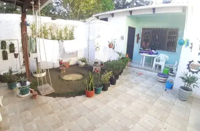 Casa ampla e versátil no centro de macaé/rj - ótima oportunidade!