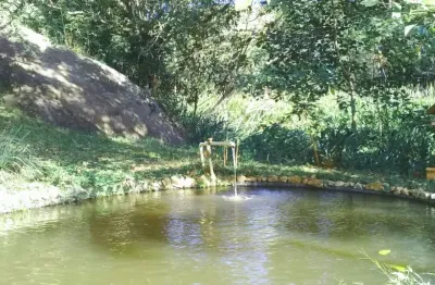 Sitio com 100% de infraestrutura é só mudar e desfrutar da tranquilidade do local