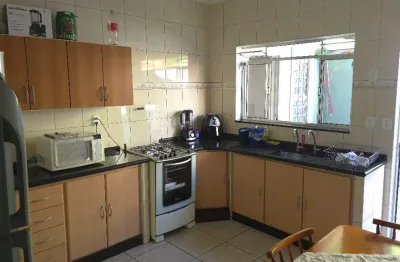 Apenas 500m do shopping oriente! casa completa na zona sul! estuda proposta