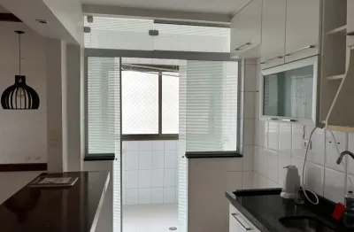 GRANDE OPORTUNIDADE! Apartamento andar alto, com sol da manhã, localizado a apenas 5 minutos do Shopping Vale Sul.