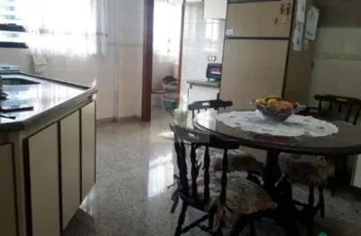 Apartamento de luxo à venda no bairro santa paula, são caetano do sul-sp! 3 quartos, 3 suítes, 4 banheiros e 180m² de área!
