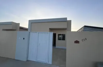 Casa com 02 quartos na região de parnamirim, loteamento jardins helena