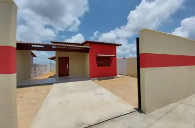 Linda casa com 02 quartos localizada na região de parnamirim rn
