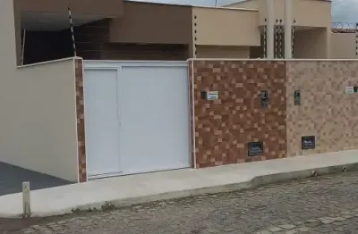 Linda casa 02 quartos, sendo 01 suíte em emaús, parnamirim rn