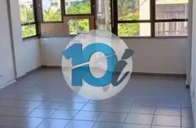 Casa com 2 quartos à venda no Centro, Barra Mansa 
