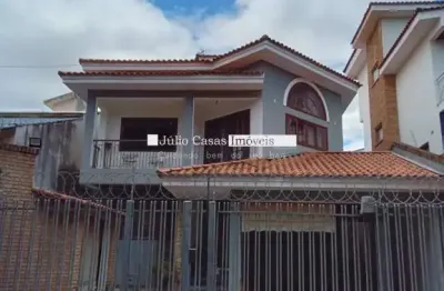 Casa no jardim pagliato com 3 quartos sendo 1 suíte master, 4 vagas de garagem, área gourmet com forno de pizza, churrasqueira e piscina.