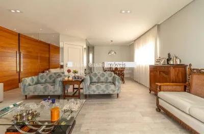 Apartamento luxuoso com 03 suítes, sendo 01 reversível em condomínio com conceito de clube completo