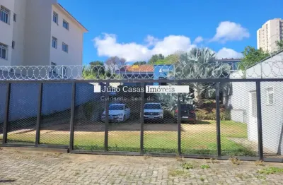 Casa comercial para alugar com 160m² de área construída com garagem privativa para 12 carros