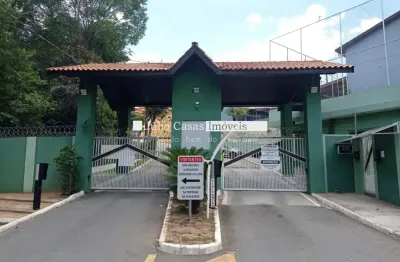 Casa em Condominio Fechado de 3 quartos, 1 Suíte, gaagem para 4 carros, rodeado de muito verde na Zona Norte