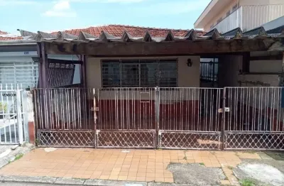 Casa à venda na Avenida Interlagos, Jardim Prudência, São Paulo