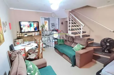 Sobrado indiviual 800m da praia - 2 dorms , suíte, churrasqueira