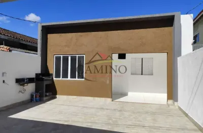 Casa térrea individual vicente de carvalho 2 vagas de garagem