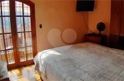 Casa com 3 quartos à venda na Rua Antônio Portugal, Jardim Virgínia Bianca, São Paulo