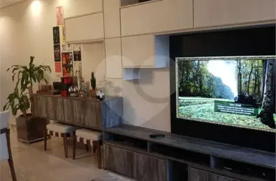 Casa com 3 quartos à venda na Rua Hidrolândia, 95, Tucuruvi, São Paulo