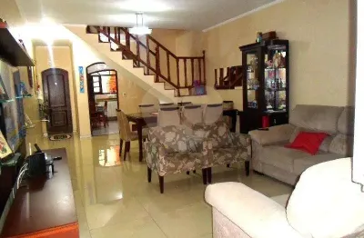 Casa com 3 quartos à venda na Rua São Daniel, Vila Galvão, Guarulhos