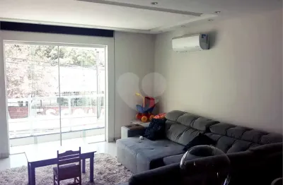 Casa com 3 quartos à venda na Rua Maria Roque, Imirim, São Paulo