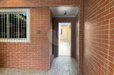 Sobrado com 2 quartos à venda ou para locação em centro - sp