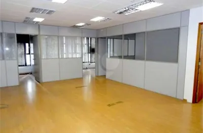 Sala comercial à venda na Largo São Bento, Centro, São Paulo