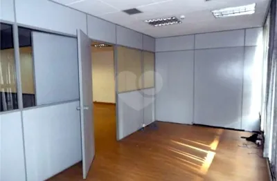 Sala comercial à venda na Largo São Bento, Centro, São Paulo