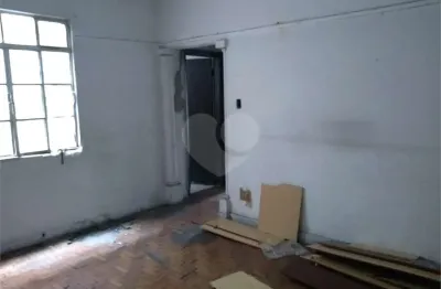 Prédio à venda na Rua Voluntários da Pátria, 303, Santana, São Paulo