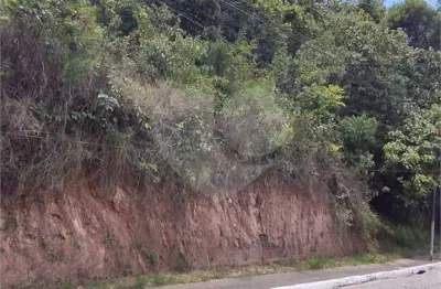 Terreno à venda na Serra da Cantareira, Mairiporã 