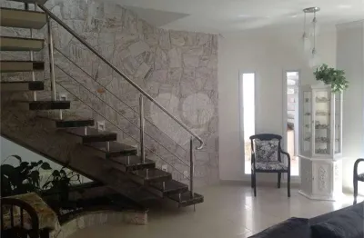 Casa com 4 quartos à venda na Noel Rosa, Solemar, Praia Grande