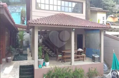 Casa térrea com 3 quartos à venda em vila machado - sp