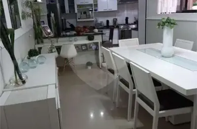 Casa com 3 quartos à venda na Rua Pousada de Saramagos, Imirim, São Paulo